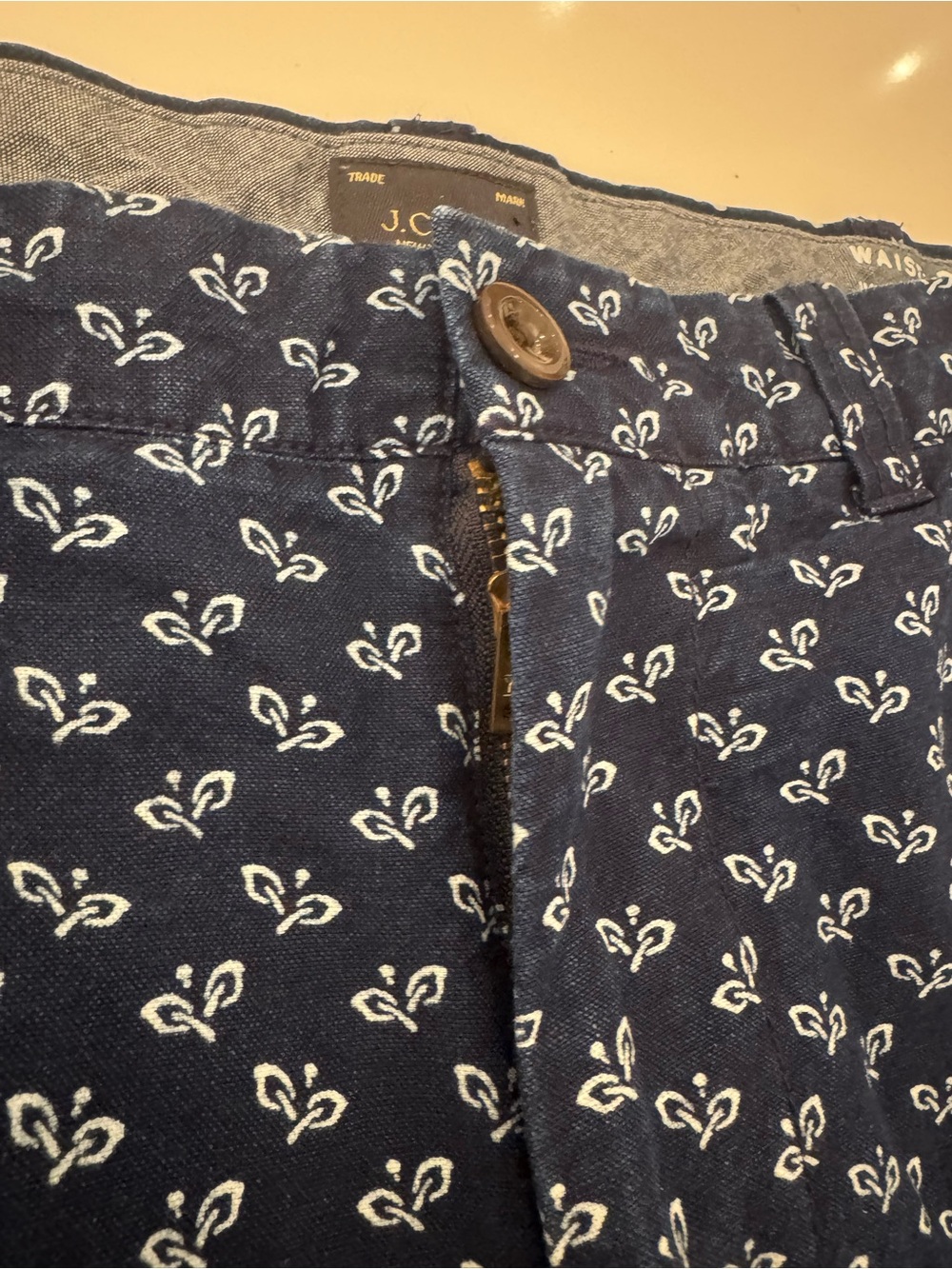 J. Crew Men’s Cotton Chino Navy Blue Printed Flat-Front Men’s Shorts size 34 - Picture 5 of 8